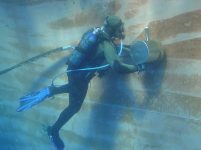 underwater-hull-cleaning